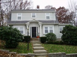 21 Hood St, Newton, MA 02458 exterior