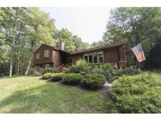 3 Juniper Ln, Sandown, NH 03873 exterior