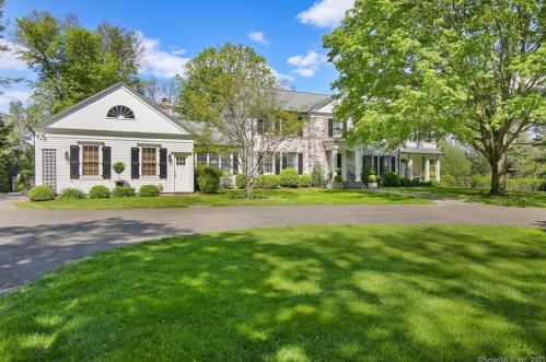 27 Wahackme Rd, New-Canaan, CT 06840 exterior