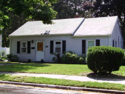 197 Spiers Rd, Newton, MA 02459 exterior