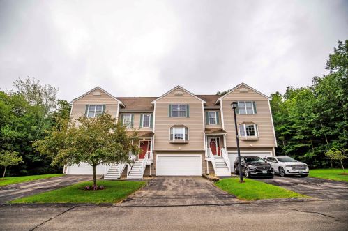 10 Crestview Cir, Londonderry, NH 03053 exterior
