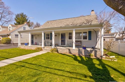 106 Mathews St, Stamford, CT 06902 exterior