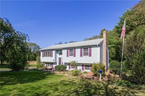 152 Lake Hayward Rd, Colchester, CT 06415 exterior