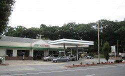 2370 Commonwealth Ave, Newton, MA 02466 exterior