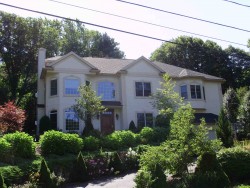 42 Drumlin Rd, Newton, MA 02459 exterior