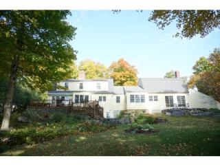 1901 Ferry Rd, Cedar-Beach, VT 05445 exterior