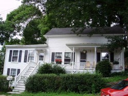 35 Sullivan Ave, Newton, MA 02464 exterior
