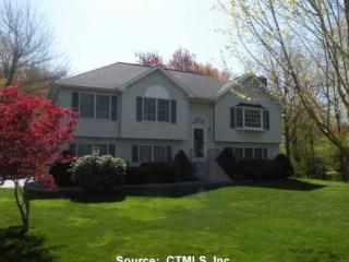 26 Corbin Rdg, Bristol, CT 06010 exterior
