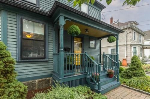 12 Odell Ave, Beverly, MA 01915 exterior