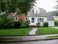 34 White Pine Rd, Newton, MA 02464 exterior