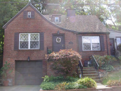 122 Austin St, Newton, MA 02460 exterior