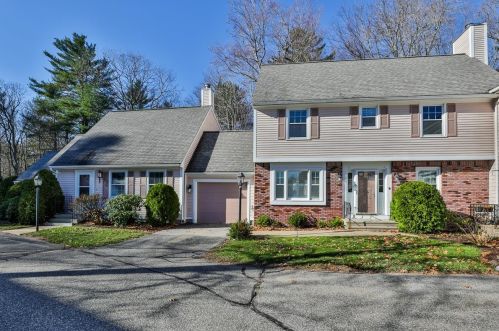 26 Pheasant Run Ln, Stratham, NH 03885 exterior