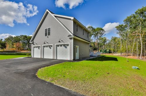 36 Countryside Dr, Brookline, NH 03033 exterior
