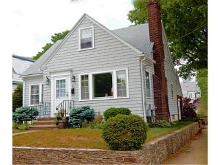 67 Metropolitan Rd, Providence, RI 02908 exterior