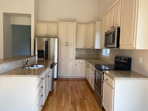 15 Pondside Dr, Bolton, MA 01740 exterior