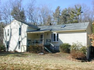 30 Stark Rd, Derry, NH 03038 exterior