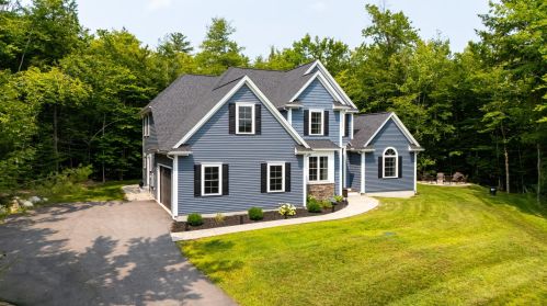 921 Grandview Rd, Conway, NH 03818 exterior