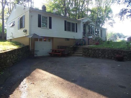 55 Lavallee Ter, Worcester, MA 01603 exterior