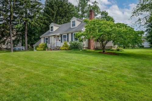 13 Franconia Ave, Natick, MA 01760 exterior