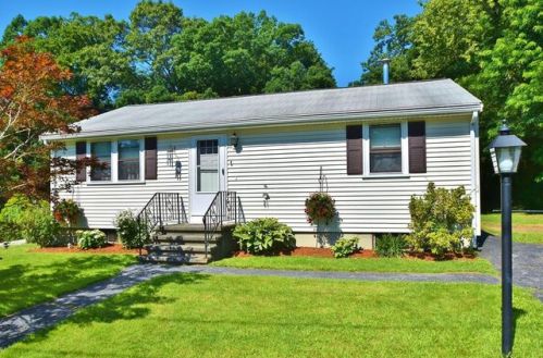 1 Theresa Rd, Woburn, MA 01801 exterior