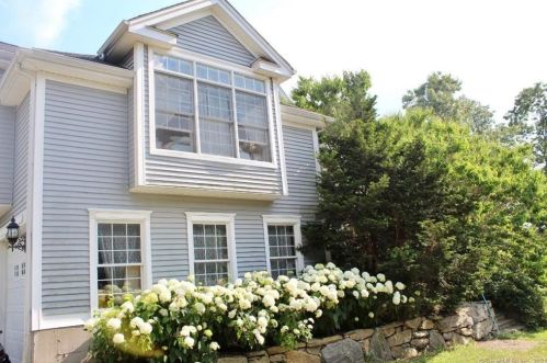 16 Evergreen Ter, Seymour, CT 06483 exterior