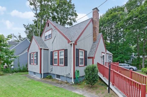 4 Harland Rd, Weymouth, MA 02188 exterior