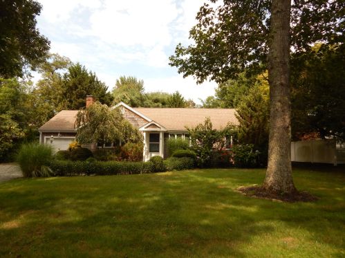 26 Vacation Ln, Hardwich, MA 02645 exterior