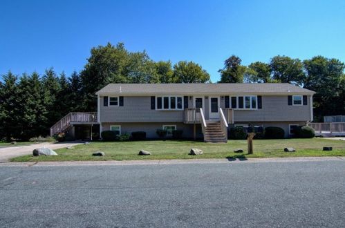 36 Joy Ln, South Kingstown, RI 02882 exterior