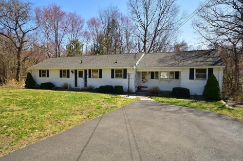 43 Meakin Dr, Windsor, CT 06095 exterior