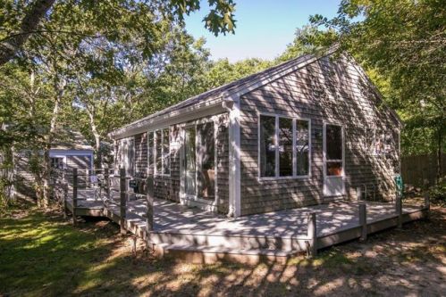25 Bennett Way, Edgartown, MA 02539 exterior