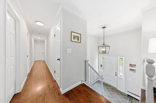 135 Highfield Rd, Wilton, CT 06897 exterior