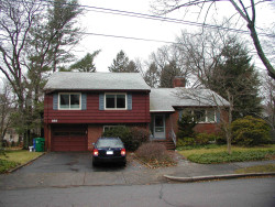 165 Paulson Rd, Newton, MA 02468 exterior