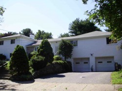 51 Donna Rd, Newton, MA 02459 exterior