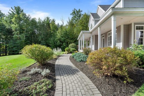 23 Old Milford Rd, Mont-Vernon, NH 03057 exterior
