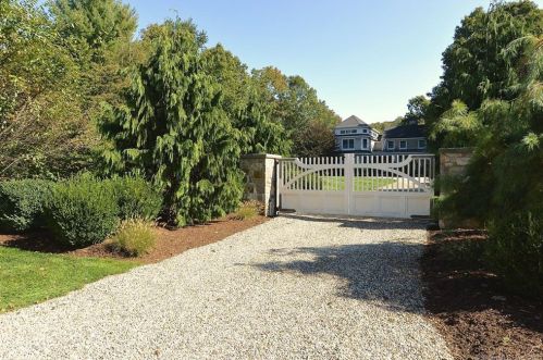 25 Lookout Pt, Ridgefield, CT 06877 exterior