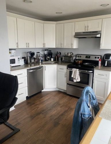 37 Bennington St, Roxbury-Xing, MA 02128 exterior