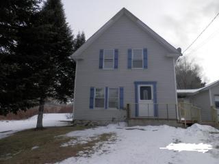 8 Sanford Ave, Milo, ME 04463 exterior