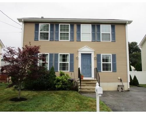 64 Governor St, Cumberland, RI 02864 exterior