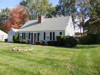 20 Nakomis Dr, Warwick, RI 02888 exterior