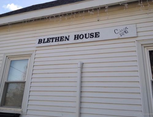 24 Weskeg Rd, Owls Head, ME 04854 exterior