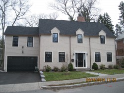 42 Brae Burn Rd, Newton, MA 02466 exterior