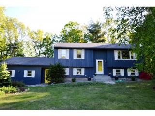 10 Great Hill Dr, Newmarket, NH 03857 exterior