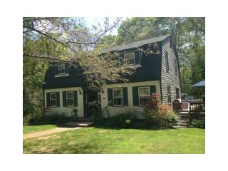 123 Bean Farm Dr, Wakefield, RI 02881 exterior