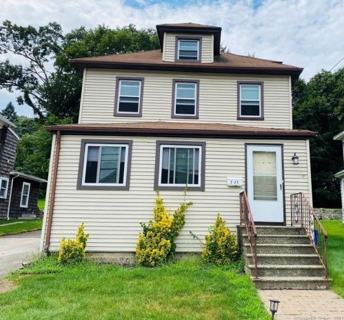 232 Knickerbocker Ave, Stamford, CT 06907 exterior