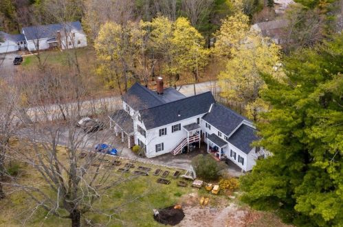 73 Noble St, Somersworth, NH 03878 exterior