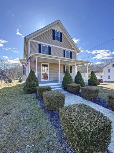 178 Boston Post Rd, East-Lyme, CT 06333 exterior