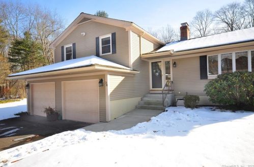 38 Borrup Rd, East Windsor, CT 06088 exterior