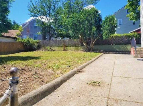 650 Douglas Ave, Providence, RI 02908 exterior