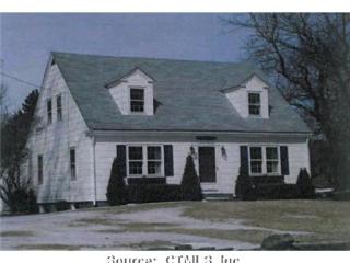 215 Broad St, Pawcatuck, CT 06379 exterior