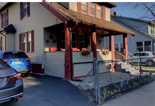 65 Rochelle St, Springfield, MA 01109 exterior